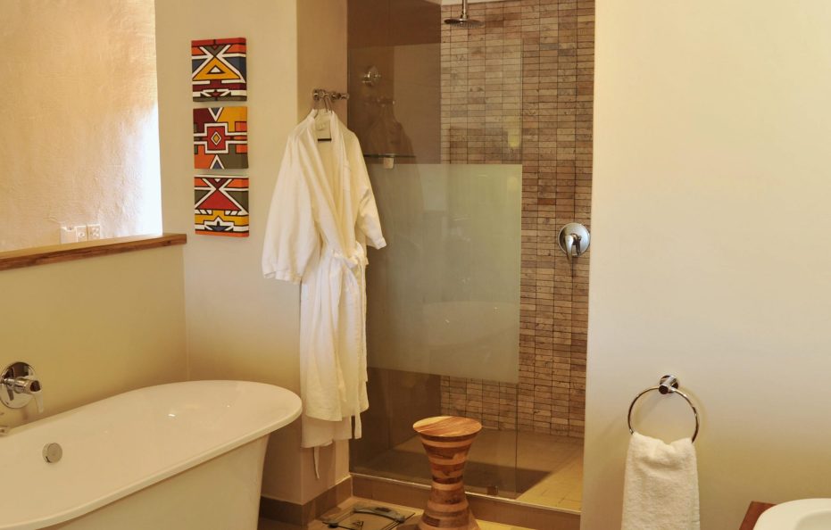 Victoria Falls Safari Club Suite