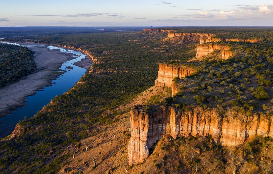 Chilo Gorge Safari Lodge